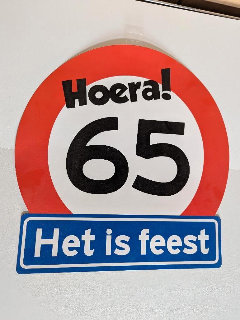 Feest bord *NIEUW* 65 jaar, Ophalen of Verzenden, Nieuw, Versiering, Verjaardag