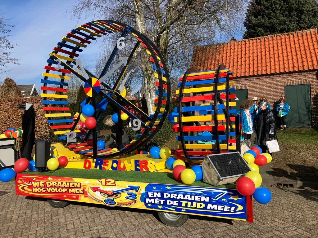 Carnavalswagen of Loopgroep te Koop, Hobby en Vrije tijd, Feestartikelen, Ophalen, Gebruikt, Versiering, Carnaval