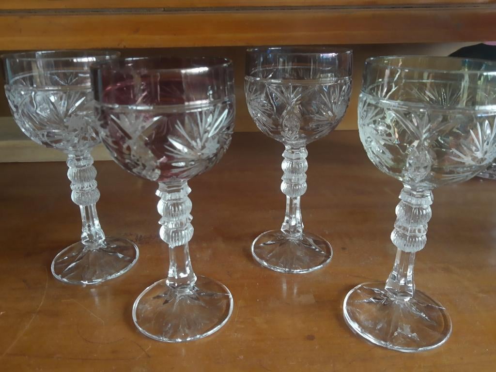 Set van 4 kristallen wijnglazen, Antiek en Kunst, Antiek | Glas en Kristal, Ophalen of Verzenden