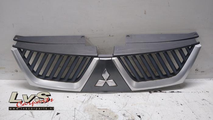 Grille van een Mitsubishi Outlander, Gebruikt, -, -, Ophalen of Verzenden