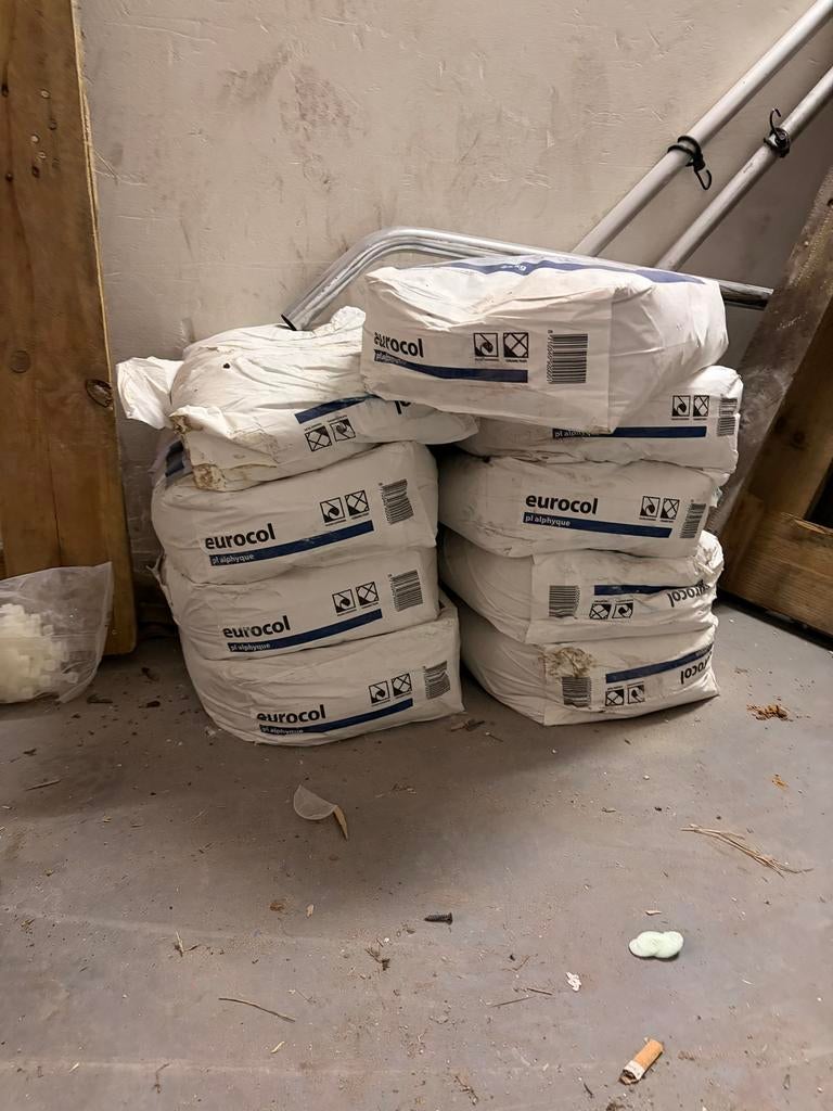 Eurocol Egalisatiemiddel pl alphyque 23kg - Nieuwstaat, Ophalen of Verzenden, Zo goed als nieuw, Overige typen