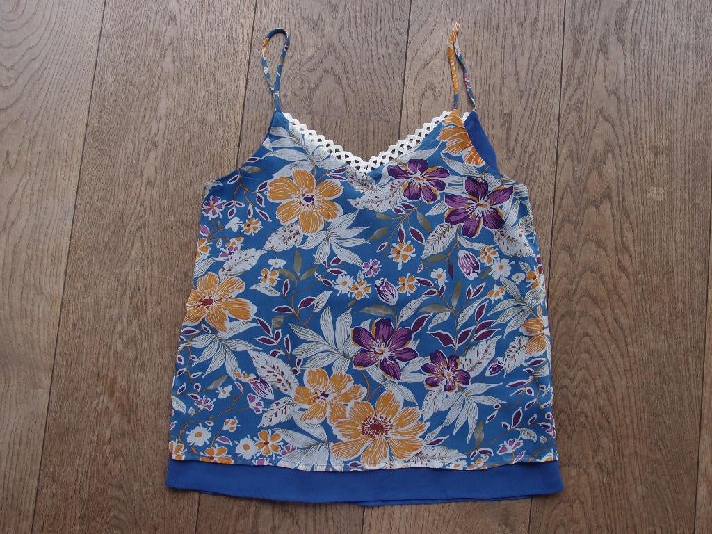 Super mooie dames meisjes Sweet Jewellery top maat M 38, Kleding | Dames, Maat 38/40 (M), Sweet Jewellery, Blauw, Ophalen of Verzenden