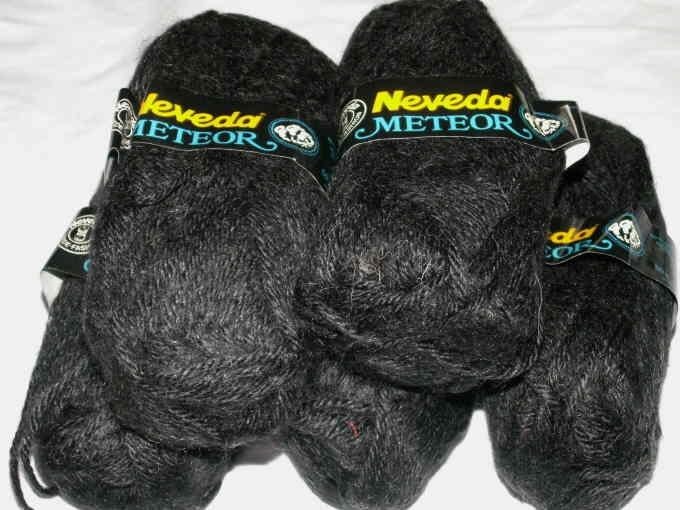 5 bollen wol zwart Neveda meteor, Ophalen of Verzenden, Nieuw, Breien of Haken, Wol of Garen