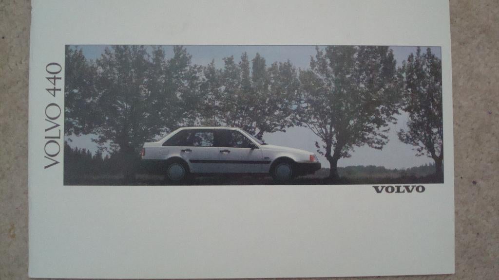 Autofolder  Volvo  440, Ophalen of Verzenden, Zo goed als nieuw, Volvo