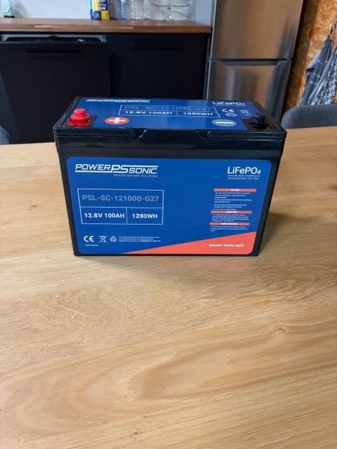 Op=Op Nieuwe 12V 100Ah Lithium accu's (serie-schakeling), Ophalen, Nieuw