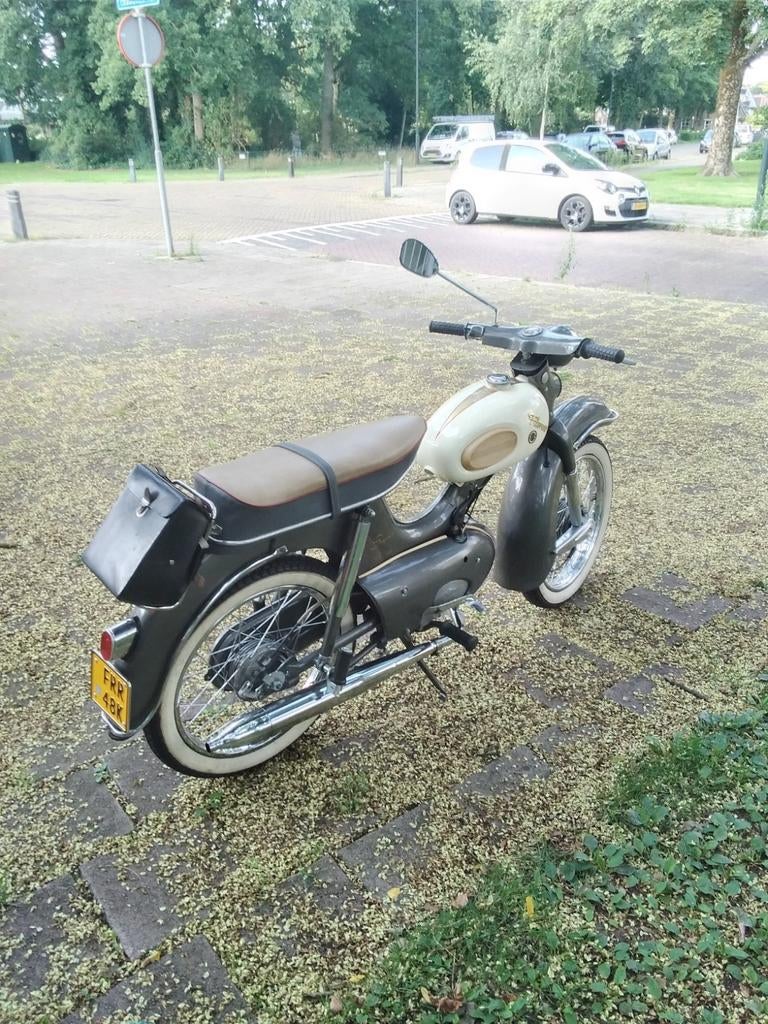 Kreidler Super, 3 versnellingen indirect (1963), Fietsen en Brommers, Brommers | Kreidler, Ophalen, Zo goed als nieuw
