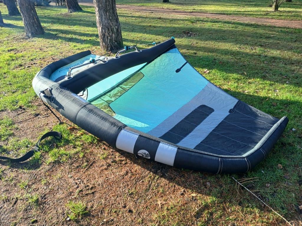 Cabrinha wing 4,5 en 5,5 harde handels en boom (2025), Watersport en Boten, Ophalen of Verzenden, Zo goed als nieuw, Wingsurf-wing