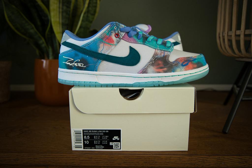 Nike sb dunk low futura patta supreme travis scott levis, Blauw, Nieuw, Ophalen of Verzenden, Sneakers of Gympen