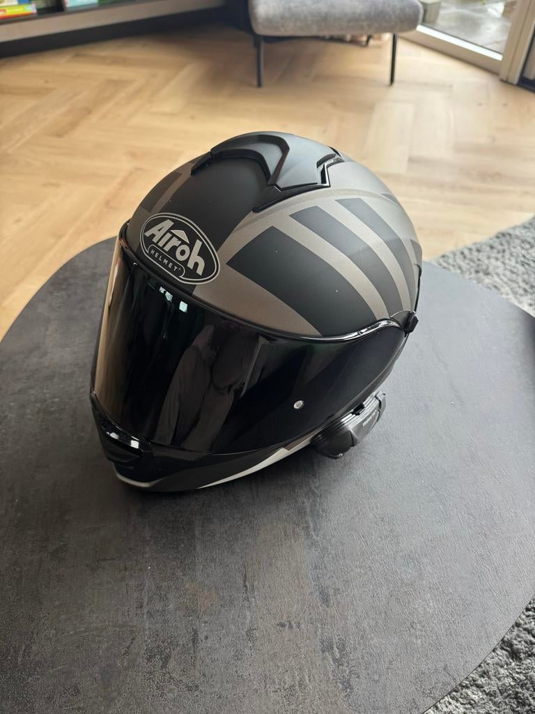 Airoh Helm Maat S met Interphone, Motoren, Overige merken, Dames, Ophalen of Verzenden, Integraalhelm