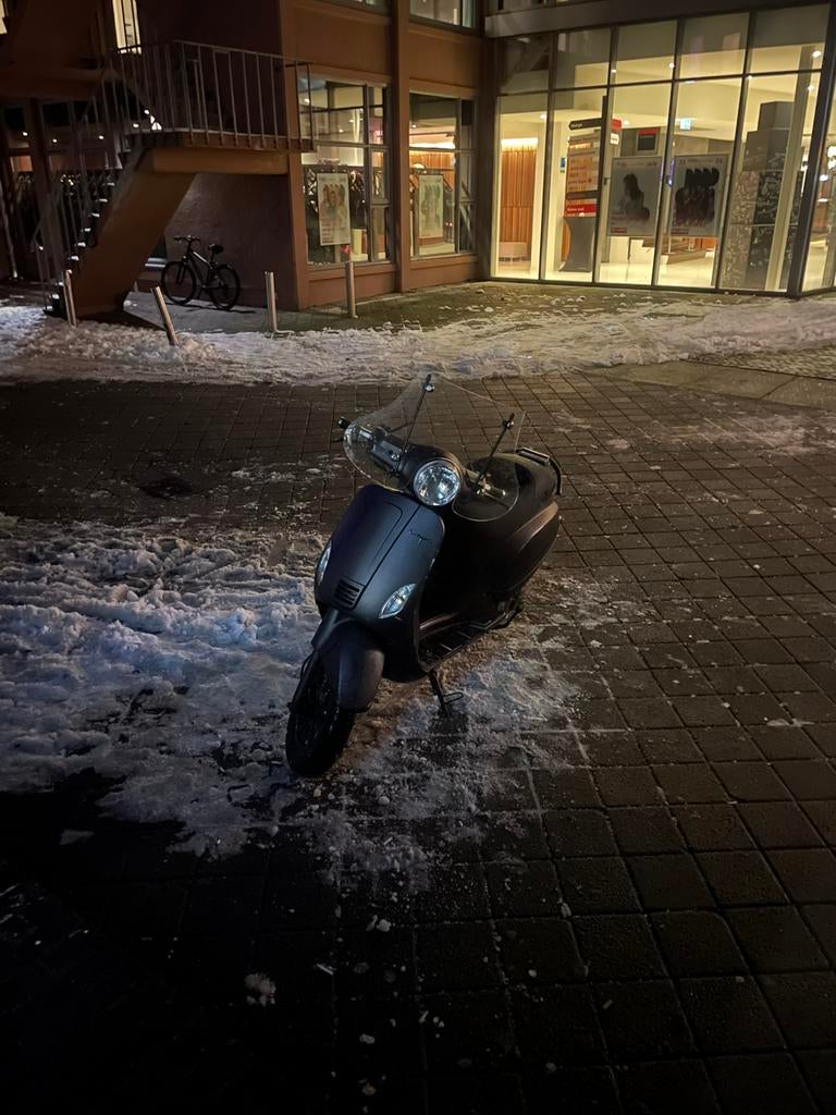 La Sorius Capri grijs 2018 50cc, Fietsen en Brommers, Snorfietsen en Snorscooters, Gebruikt, Benzine, Ophalen, Overige merken