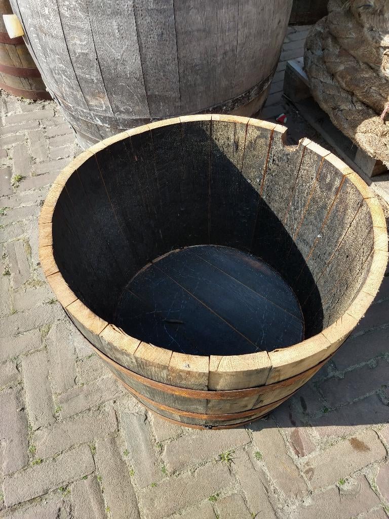 Houtenplantenbak, Ophalen, Rond, Dorpsstraat 46a 4413 BM Krabbendijke, Zo goed als nieuw