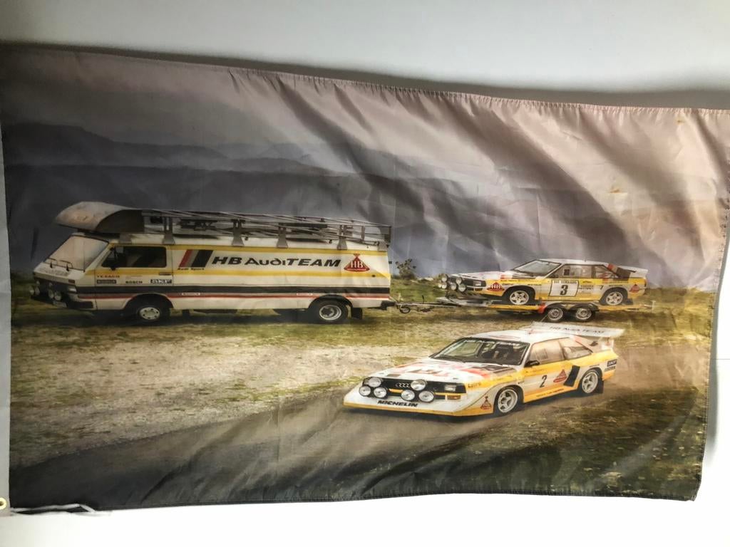 Nieuwe vlag audi Quattro deko garage, Verzamelen, Automerken, Motoren en Formule 1, Nieuw, Auto's, Ophalen of Verzenden