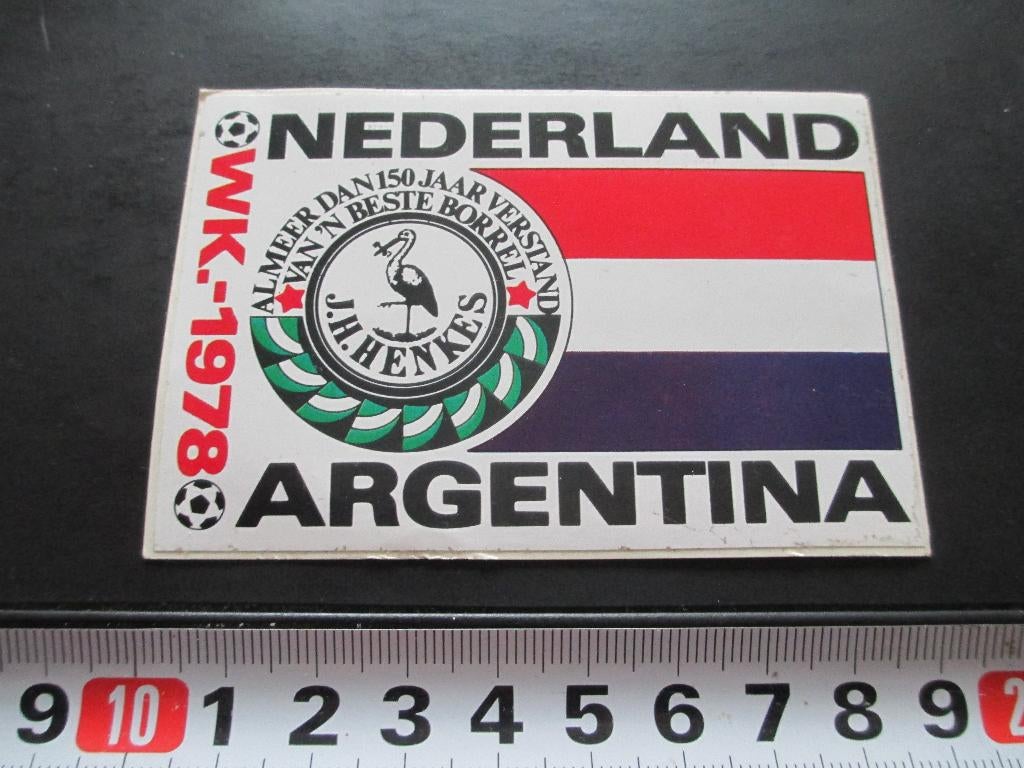 sticker henkes borrel voetbal WK 1978 vlag nederland, Ophalen, Zo goed als nieuw