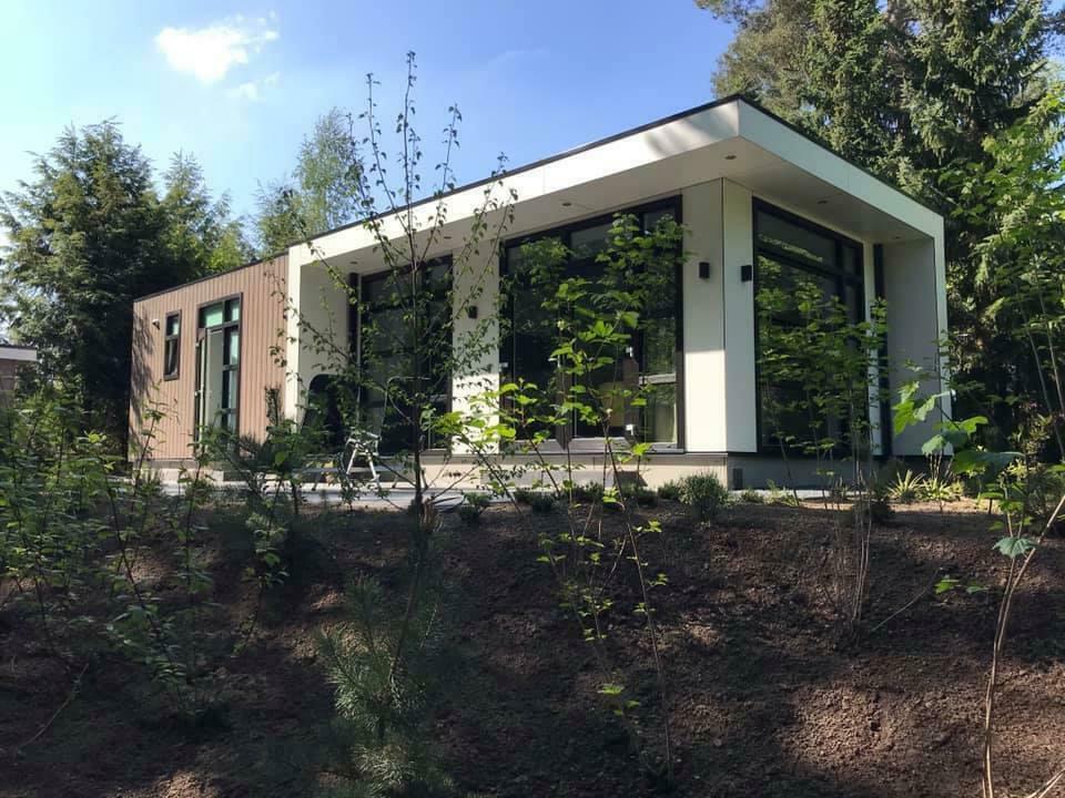 Wellness chalet met sauna en jacuzzi aan de bosrand Veluwe, In bos, Internet, 2 slaapkamers, Recreatiepark