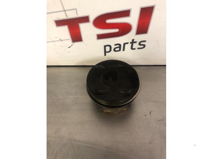 Zuiger van een Audi S6, Gebruikt, -, -, -