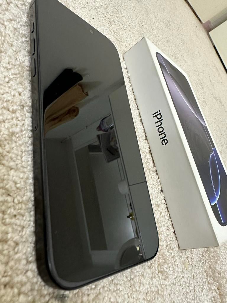 Apple iPhone 16 Pro Max - Krasvrij, 256 GB, Zwart, 88 %, IPhone 16 Pro Max