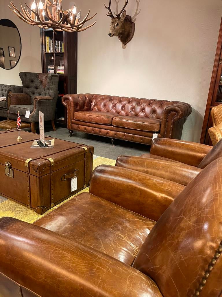 OUTLET Vintage chesterfield banken en fauteuils Cognac leer