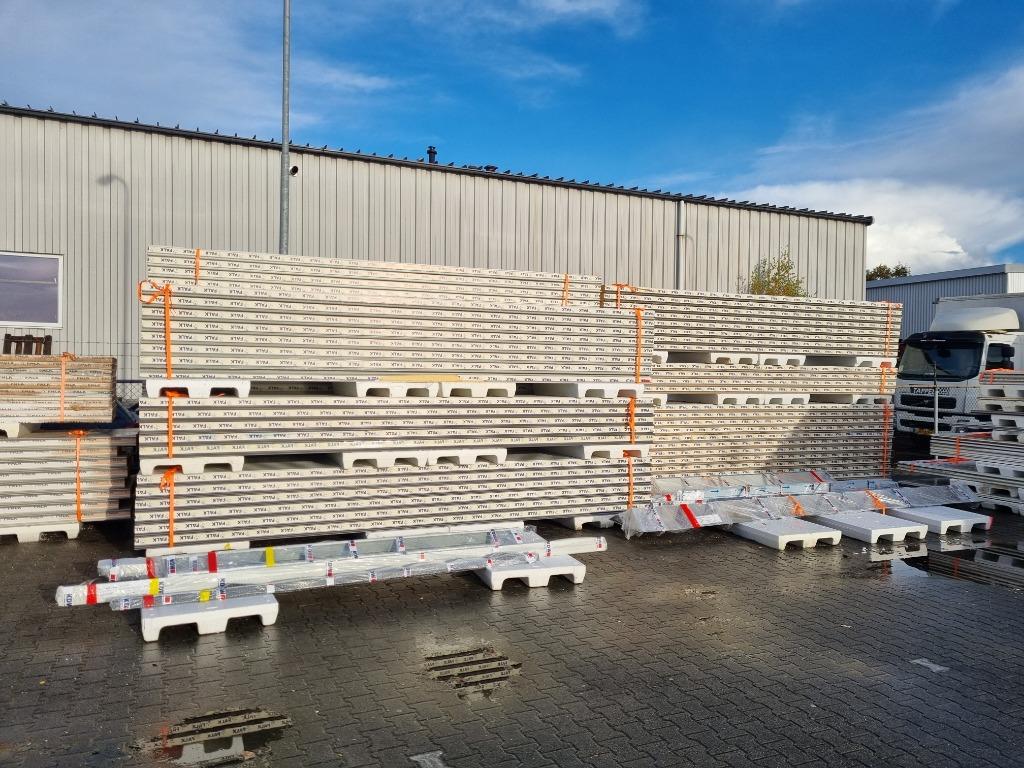 FALK 1060WB 100mm sandwich gevelpanelen kleur Bkeus €18,00m²