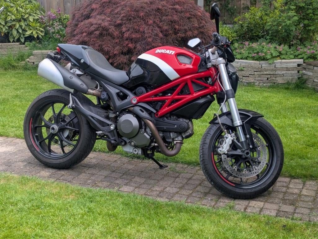 Ducati Monster 796 - 2011 - 53361km, Motoren, Motoren | Ducati, Particulier, Naked bike, meer dan 35 kW, 2 cilinders, Motorrijbewijs A