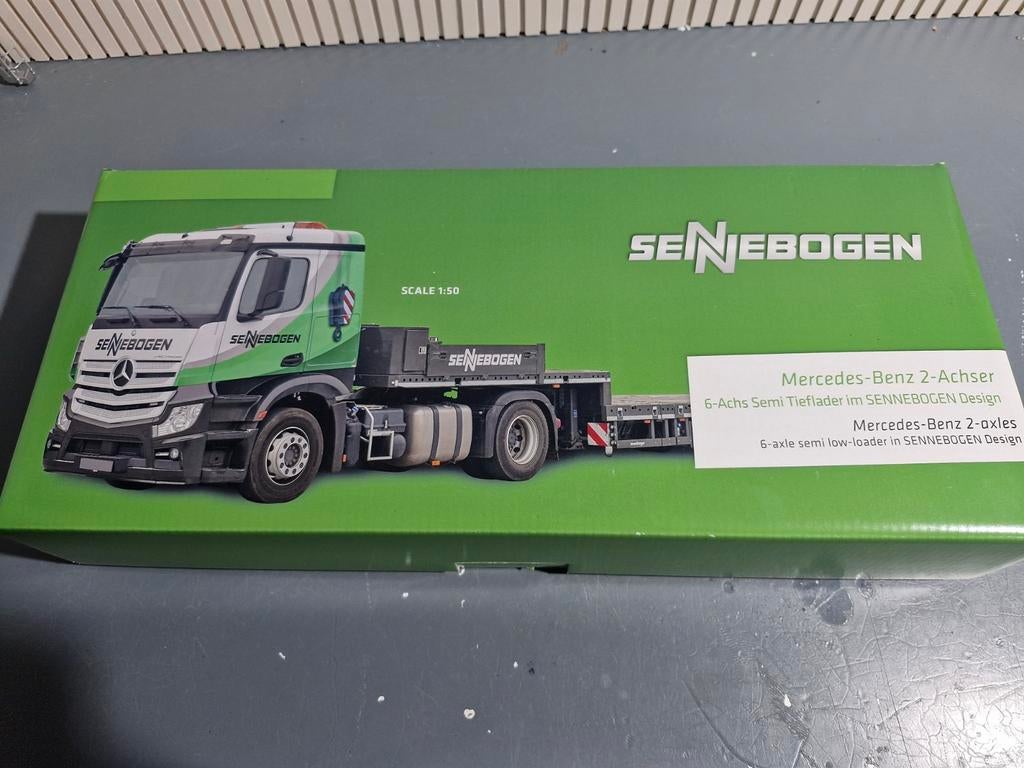 Sennebogen Mercedes arocs met 6 asser dieplader, Ophalen of Verzenden, Bus of Vrachtwagen, Conrad