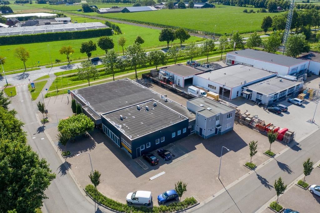 Te Huur bedrijfsruimte  A1 Locatie Wehl zie omschrijving, Zakelijke goederen, Bedrijfs Onroerend goed, 350 m², Huur