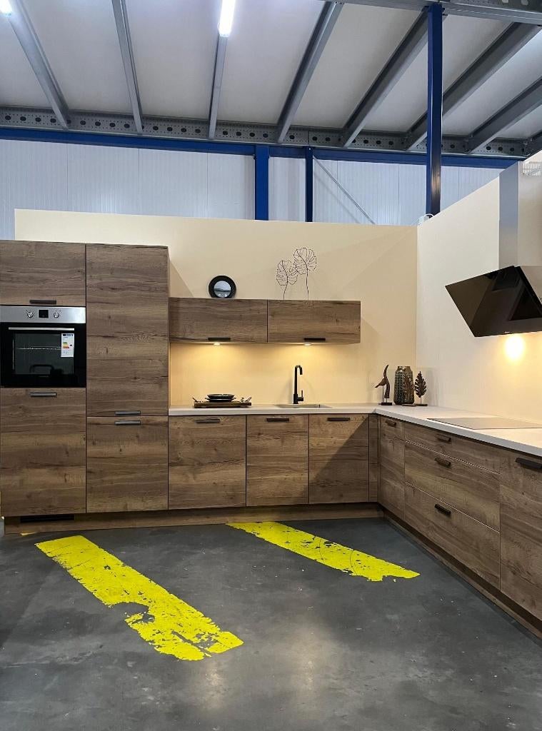 Complete Keuken compleet NIEUW met apparatuur -Keuken Kamber