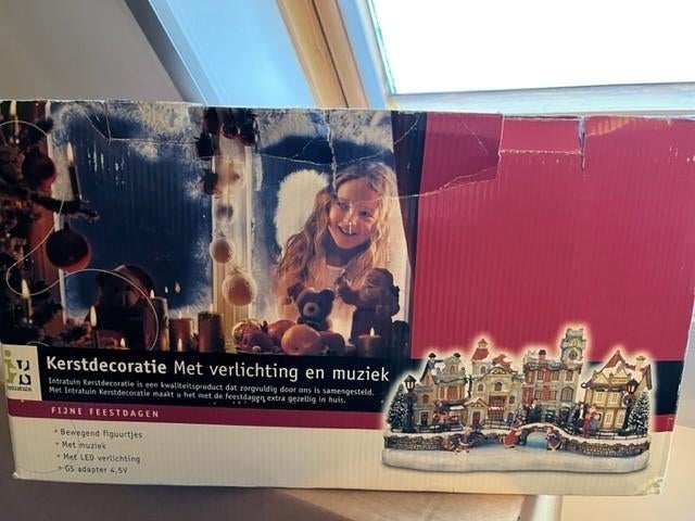 Kersthuis met verlichting, Diversen, Kerst, Ophalen