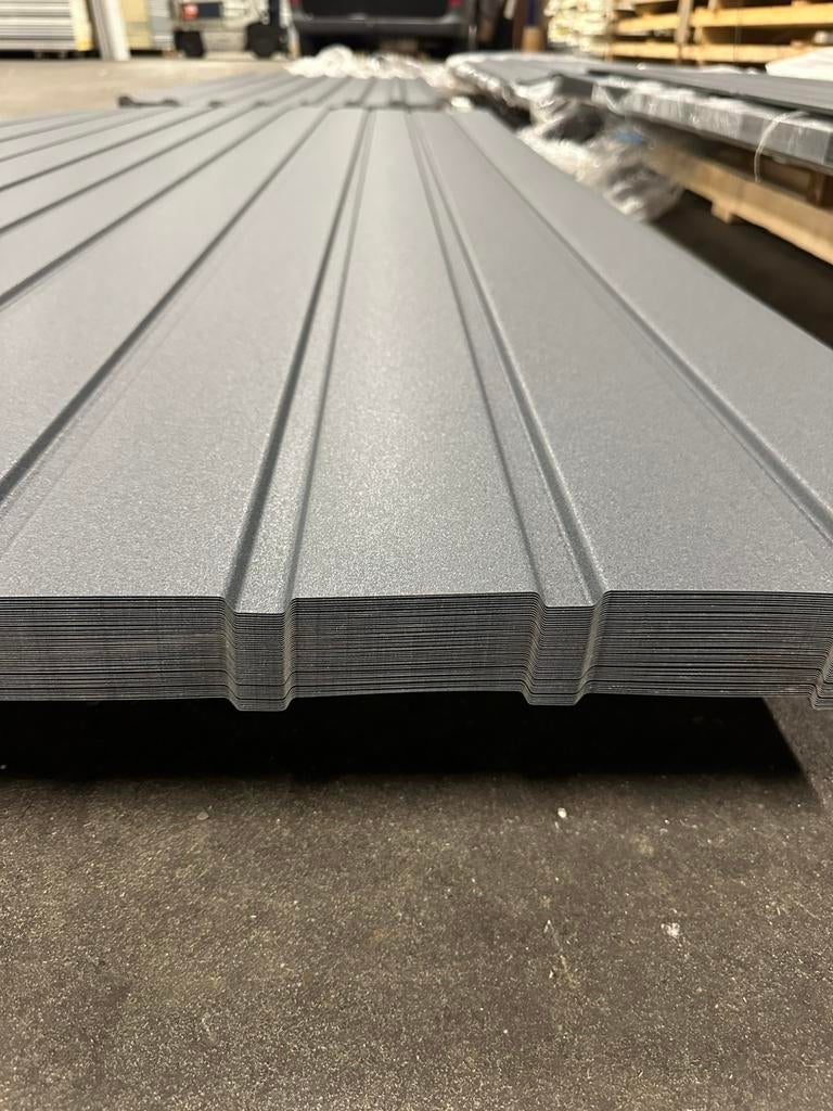 Trapezium profielplaat gevelbekleding antraciet, Ophalen, Zo goed als nieuw