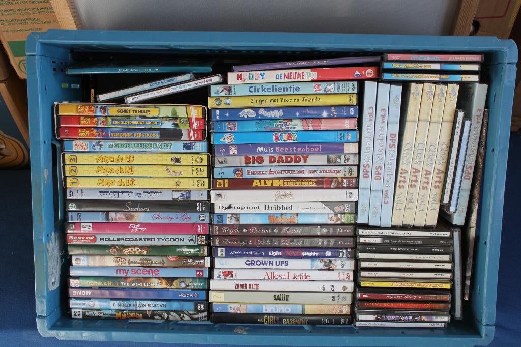 hele krat met cd's/dvd's/pc spellen, Alle leeftijden, Ophalen, Zo goed als nieuw
