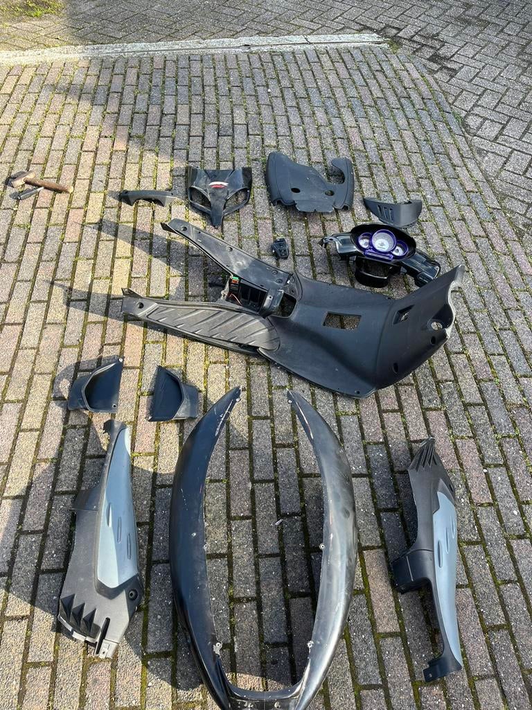 Kappen set aprilia sr 50, Fietsen en Brommers, Ophalen of Verzenden