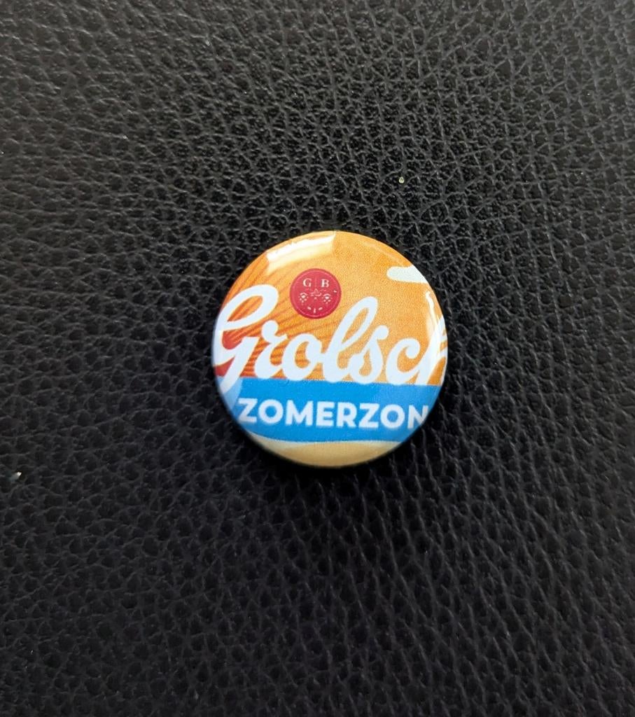 Grolsch Zomerzon - 25 mm Button/Speld/Pin - Oranje, Verzamelen, Biermerken, Nieuw, Overige typen, Grolsch, Ophalen of Verzenden