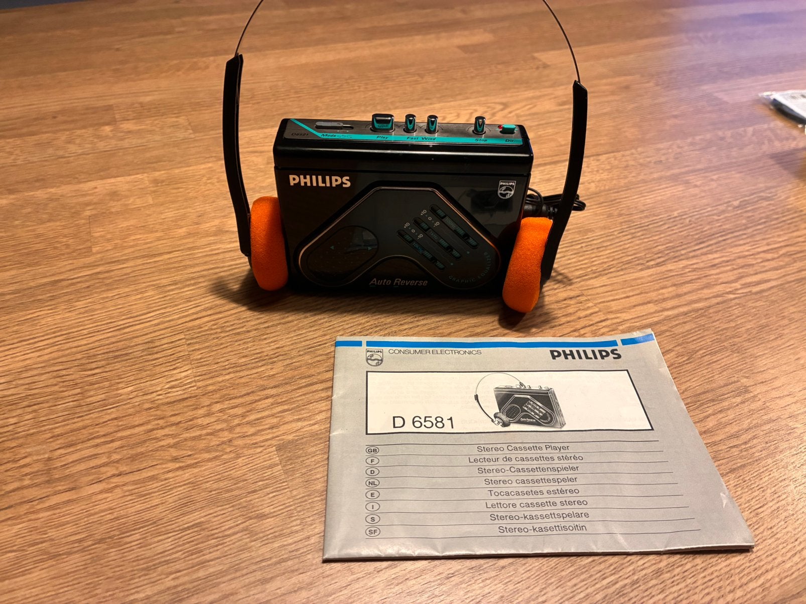 Philps D6581 walkman - geluid matig, optisch zeer mooi, Audio, Tv en Foto, Ophalen of Verzenden, Walkman