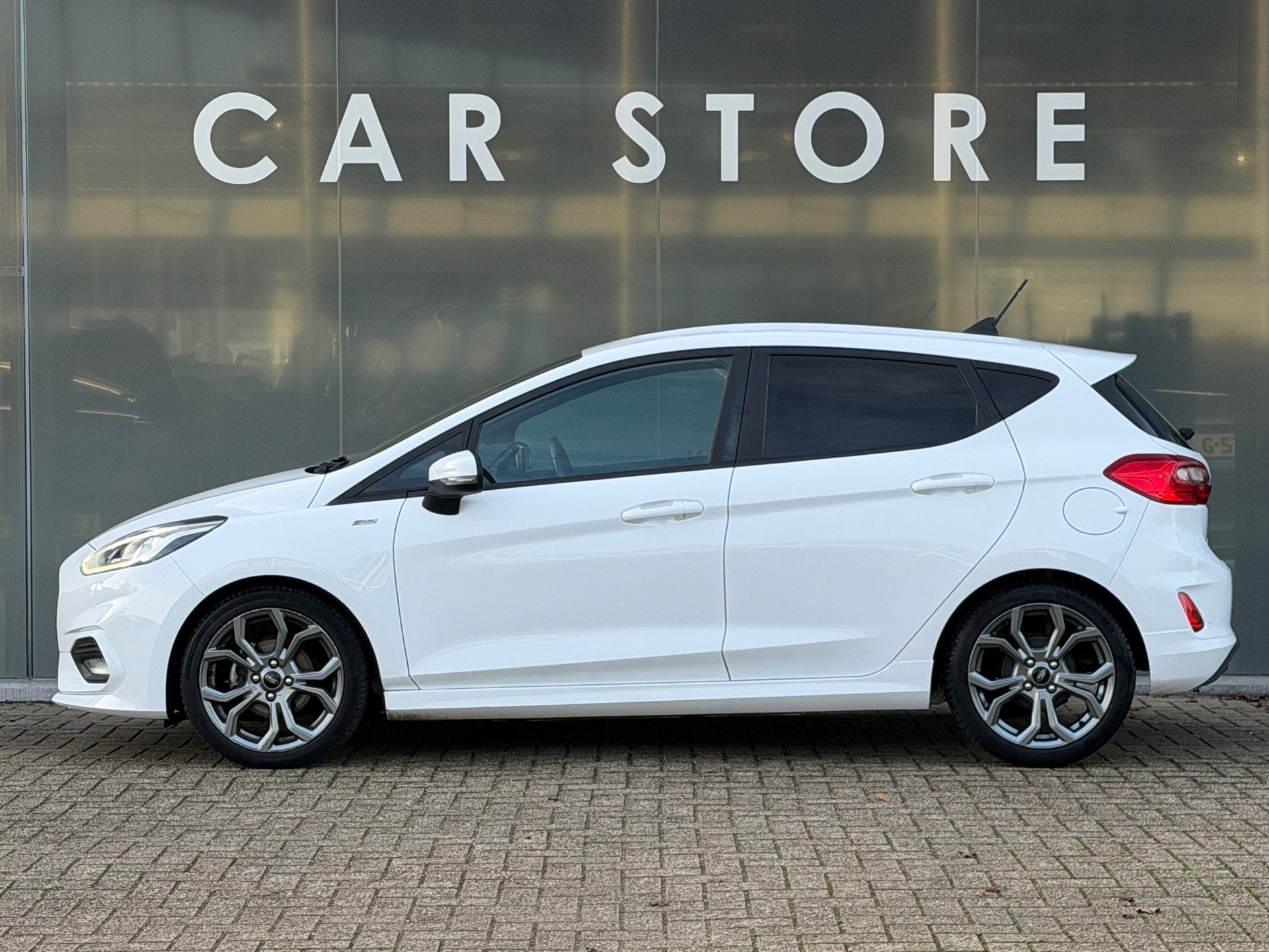 Ford Fiesta 1.0 EcoBoost ST-Line NL AUTO, Auto's, Ford, Voorwielaandrijving, Stof, Gebruikt, 1064 kg
