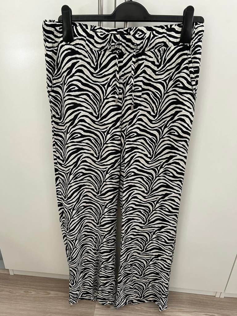 Lange wijde pijpen broek zwart/wit, Pescara, maat L, Kleding | Dames, Broeken en Pantalons, Zwart, Maat 42/44 (L), Ophalen of Verzenden