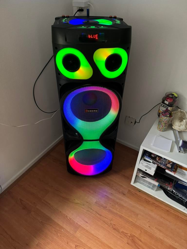 Grote karaoke box met bluetooth ingebouwd, Ophalen of Verzenden, Gebruikt, Complete set