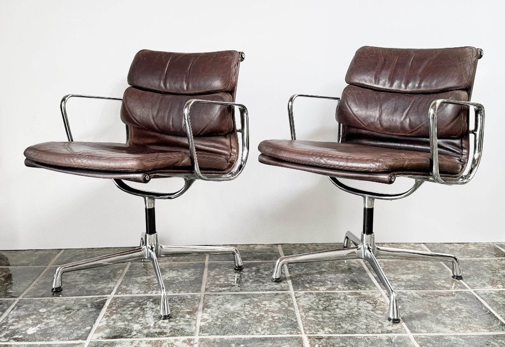 2x vintage Eames Vitra Herman Miller EA207 soft pad leer, Vitra, Gebruikt, Twee, Bruin