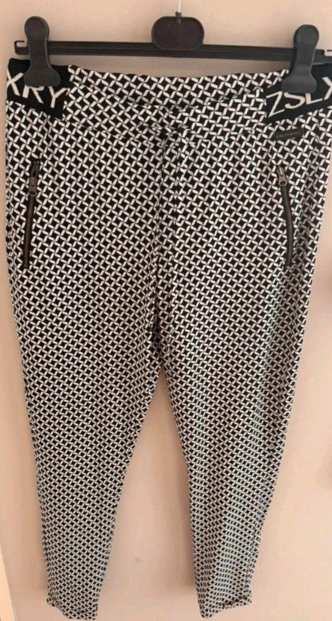 Zoso Travelstof Broek Zwart Wit Maat M Nieuwstaat, Maat 38/40 (M), Zwart, Ophalen of Verzenden, Zo goed als nieuw