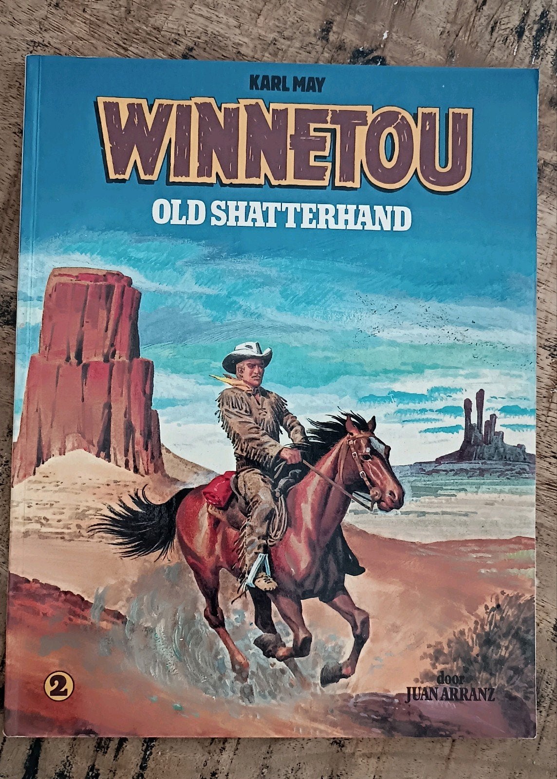 Klassiek Stripboek: Winnetou en Old Shatterhand - Deel 2, Boeken, Ophalen of Verzenden, Gelezen