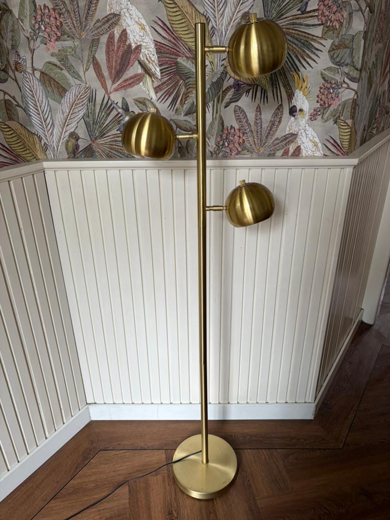 Gouden Vloerlamp met 3 Verstelbare Spots - Loods5, Huis en Inrichting, Lampen | Vloerlampen, Ophalen, Gebruikt, Metaal, 150 tot 200 cm