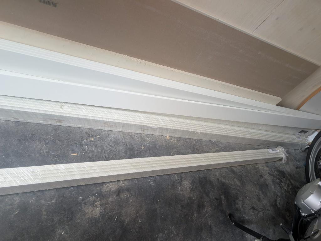MDF Plinten RAL9010, Doe-het-zelf en Verbouw, Plinten en Afwerking, Ophalen, Nieuw, Mdf, 200 tot 250 cm