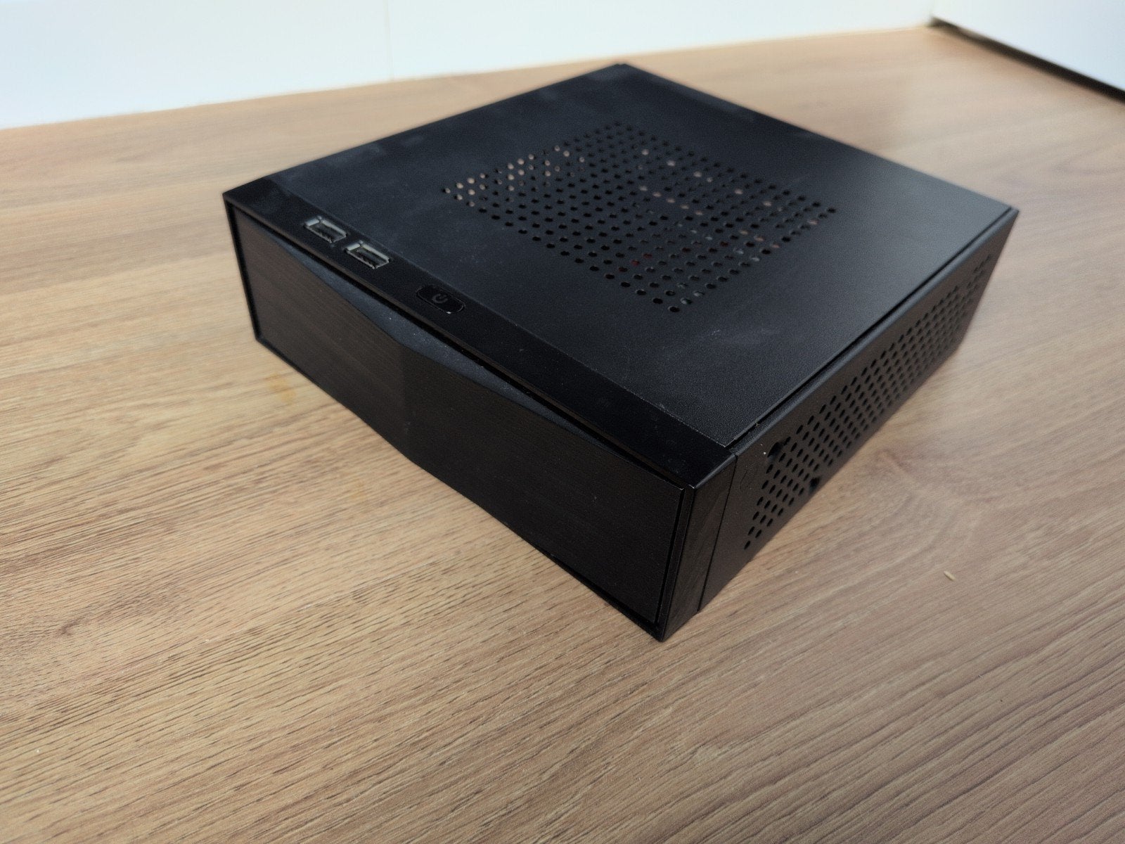 Mini itx behuizing 19x20x6cm, Computers en Software, Computerbehuizingen, Ophalen of Verzenden