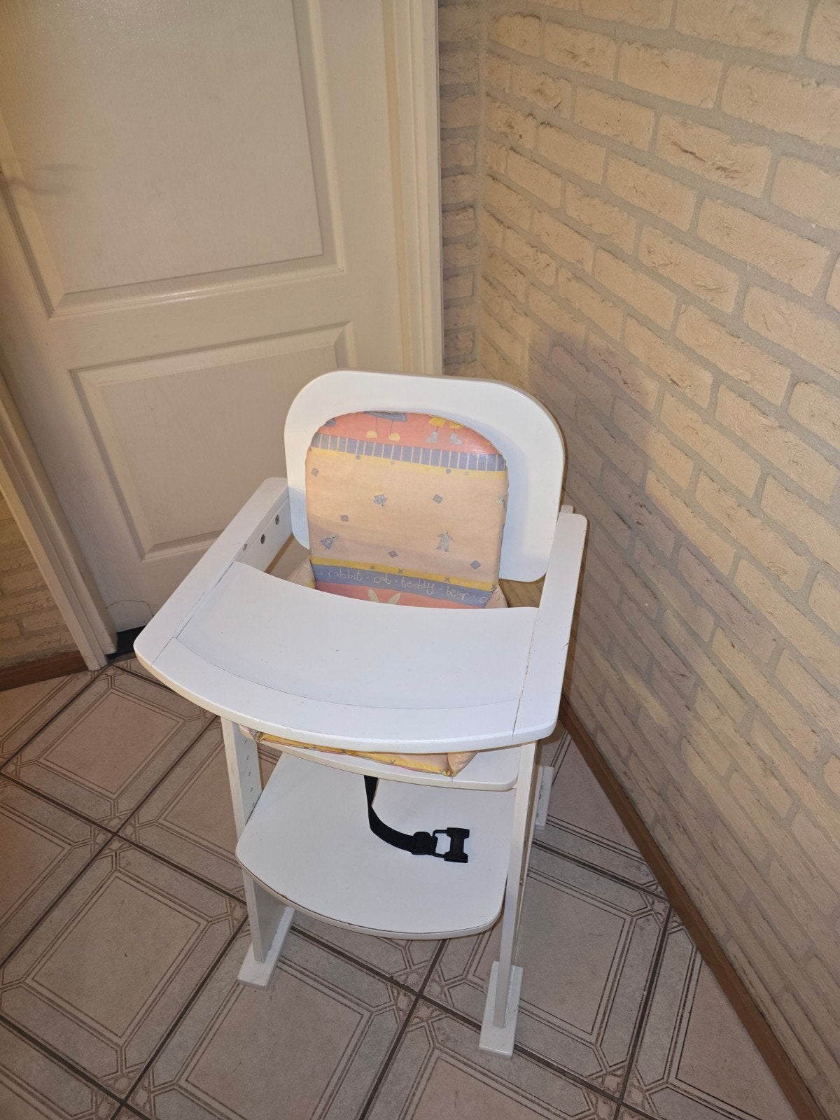 Witte meegroeistoel met eetblad en gordel, Ophalen, Gebruikt, Meegroeistoel, Afneembaar eetblad