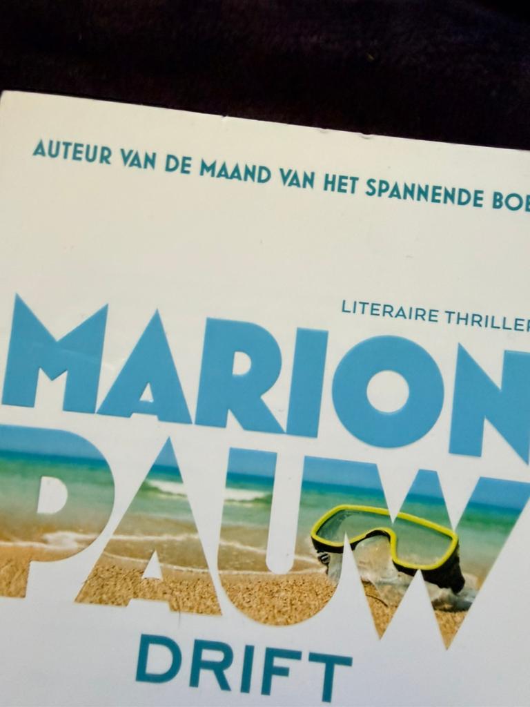Marion Pauw - Drift (Literaire thriller), Ophalen of Verzenden, Zo goed als nieuw, Nederland