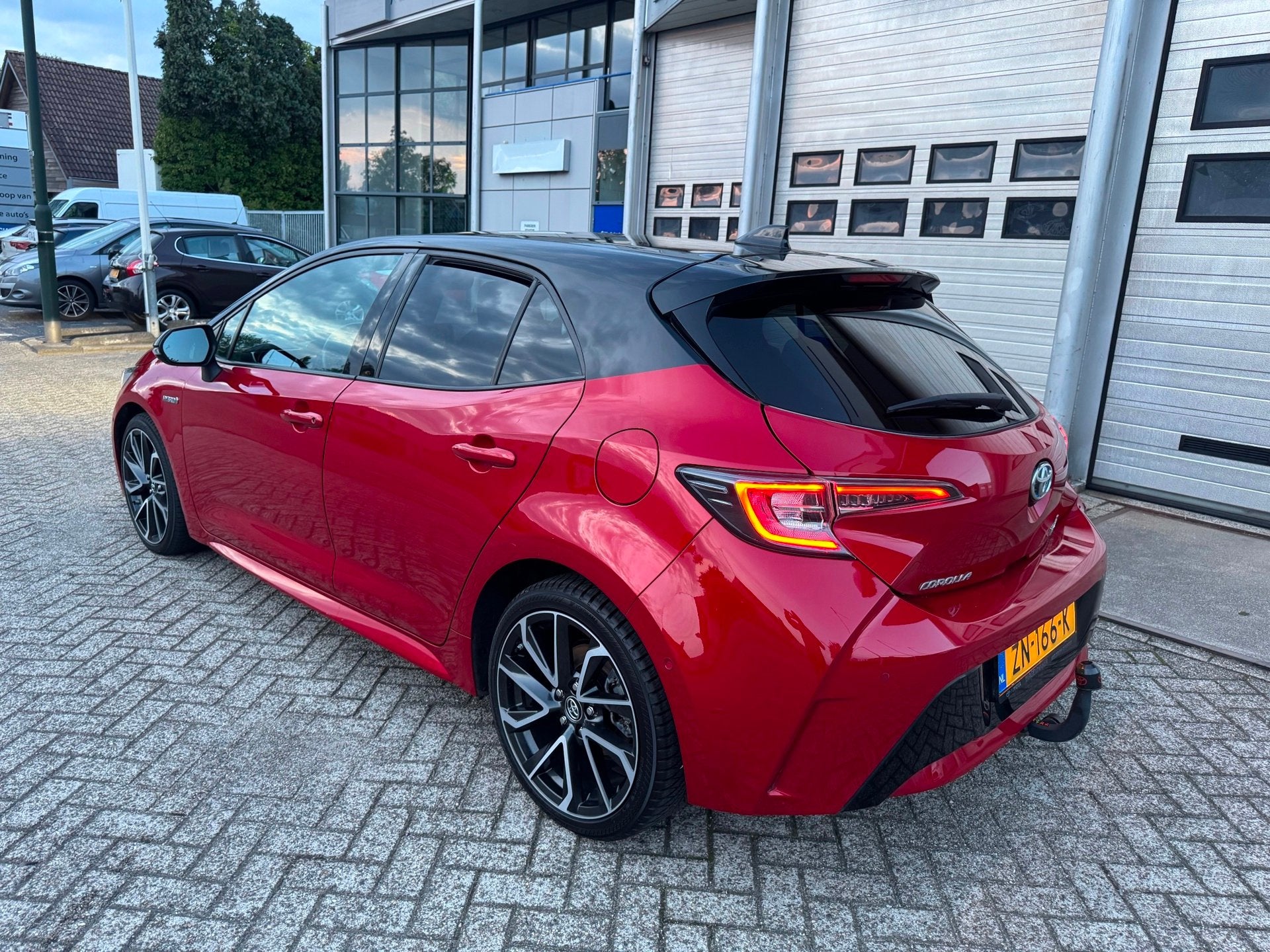 Toyota Corolla 1.8 Hybrid Executive Camera,Trekhaak,Xenon/le, Gebruikt, 4 cilinders, Corolla, Bedrijf
