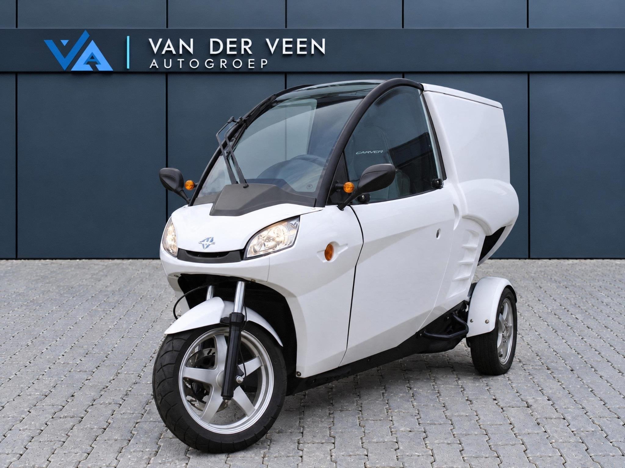 Carver Brommobiel Cargo Base 5.4 kWh | 45 km/u | Voorruitver, Carver Europe B.V., Gebruikt, Celsiusweg 26
8912 AN  Leeuwarden, NL