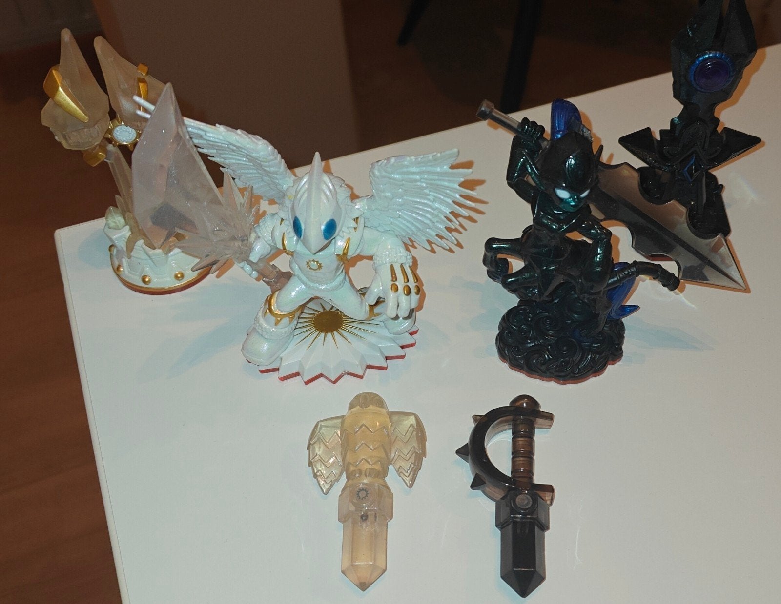Skylanders light and dark adventure pack, Spelcomputers en Games, Avontuur en Actie, 2 spelers, Ophalen of Verzenden, Zo goed als nieuw