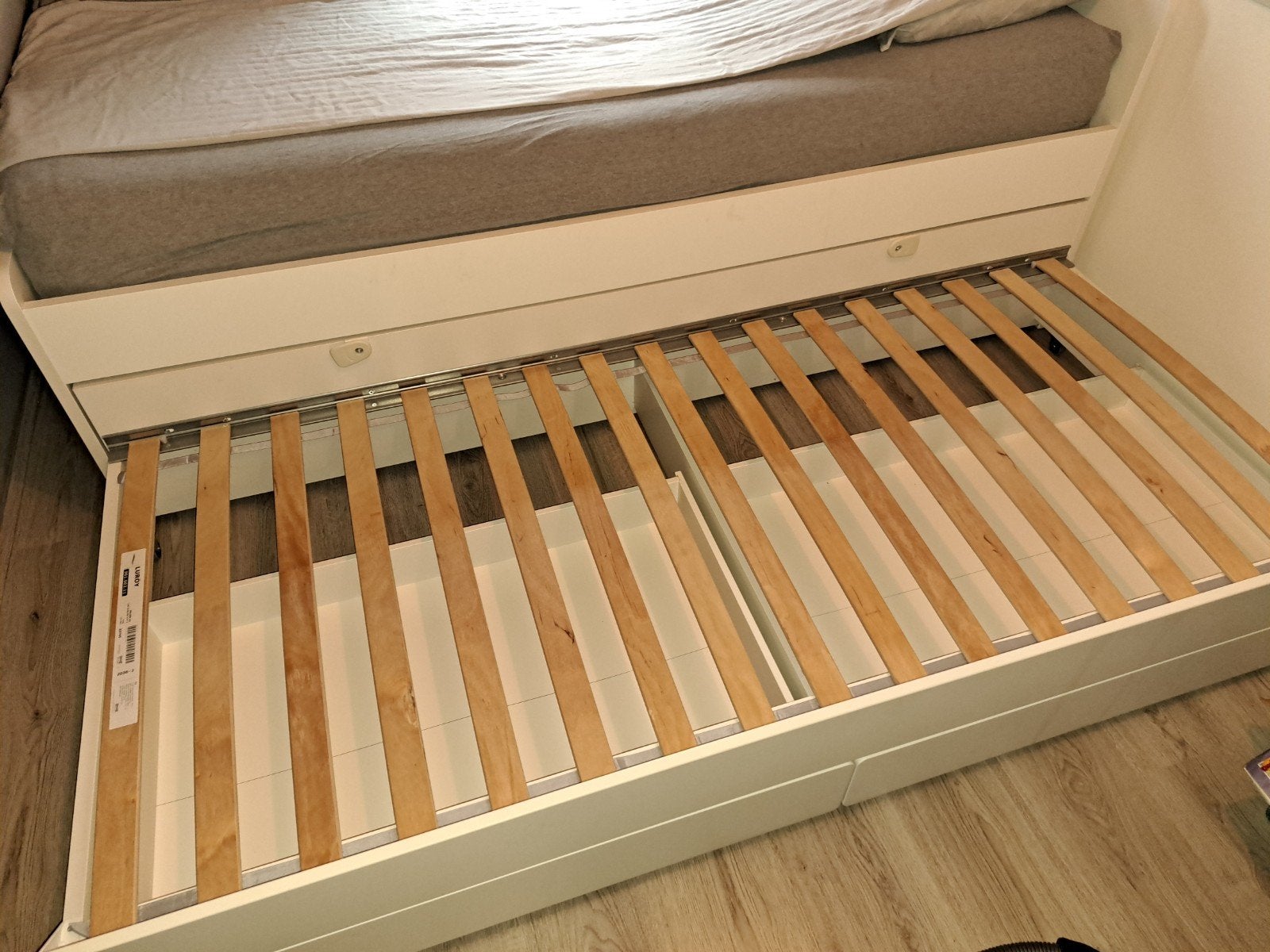onderbed släkt IKEA, Huis en Inrichting, Ophalen, 90 cm, Eenpersoons, Modern, Scandinavisch