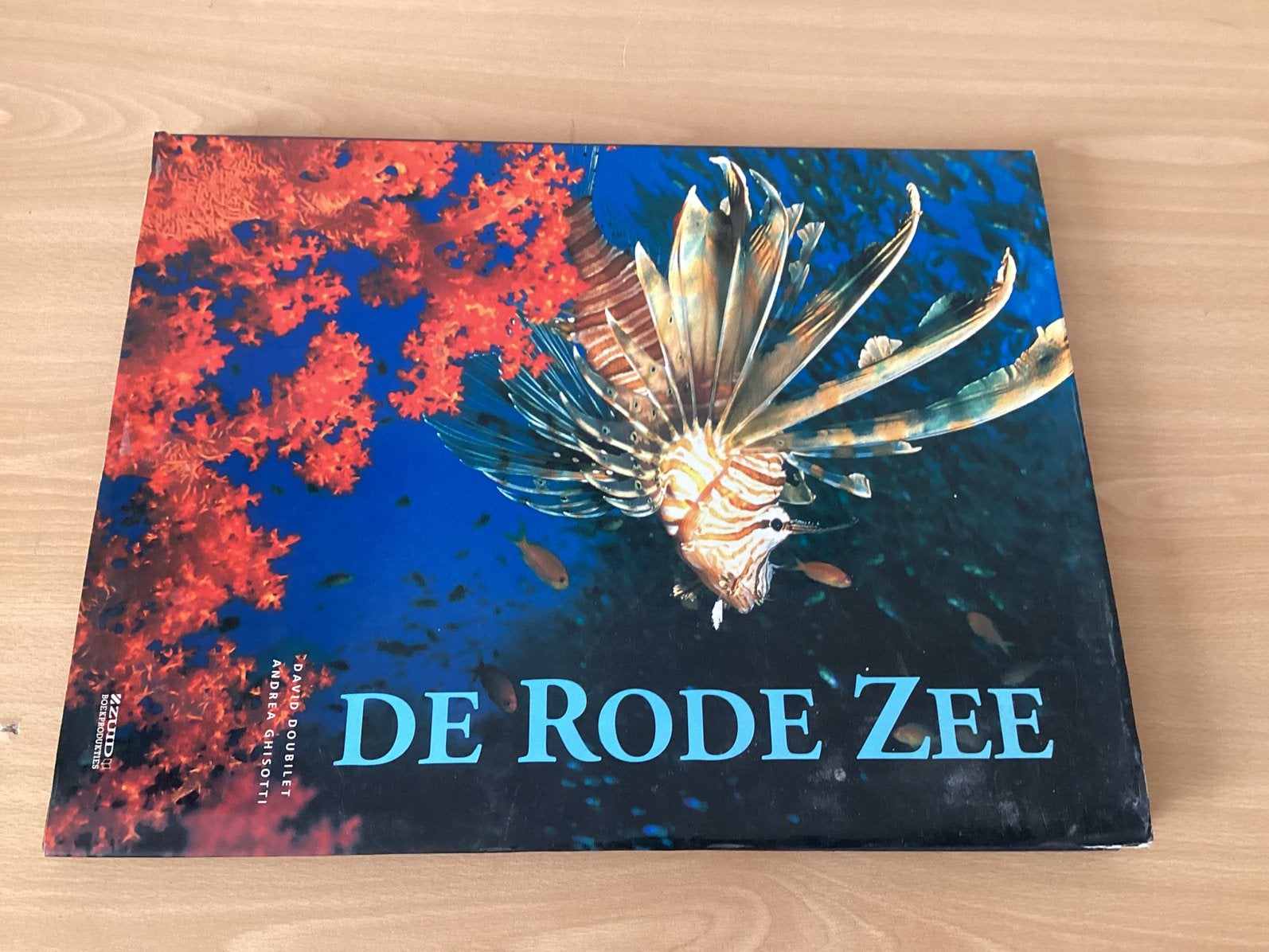 Nieuw. Boek met vele Foto.s De Rode. Zee, Boeken, Ophalen, Zo goed als nieuw
