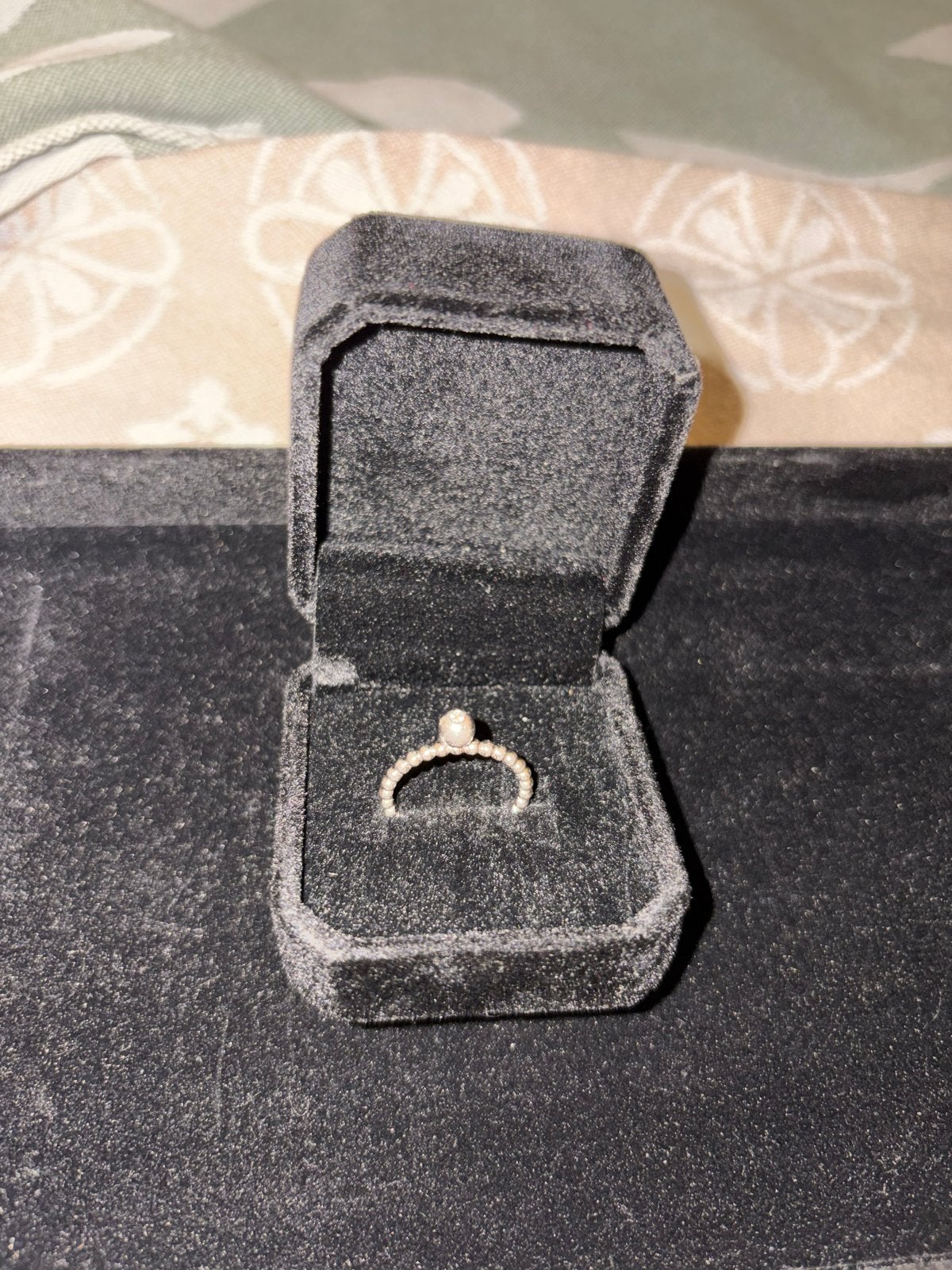 Zilveren ring met diamantje, Sieraden, Tassen en Uiterlijk, Ringen, Nieuw, Dame of Heer, 17 tot 18, Zilver, Zilver, Met edelsteen