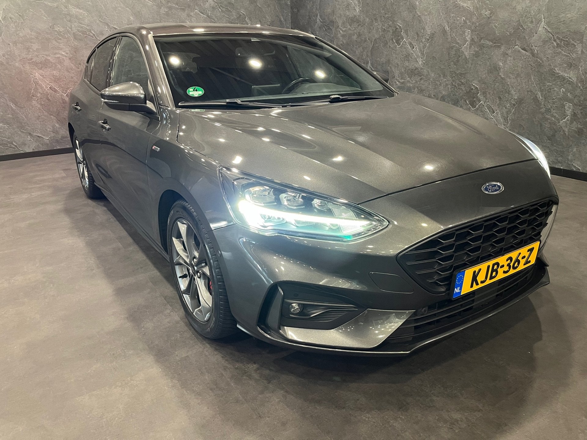 Ford Focus 1.0 EcoBoost ST LINE Business AUTOMAAT LED CAMERA, 125 pk, Gebruikt, Bedrijf, 3 cilinders